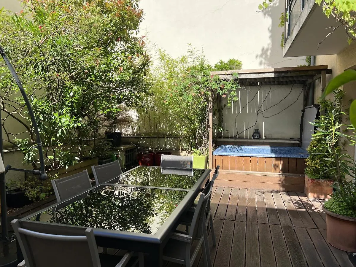게스트하우스 Maison Lavaud 2*